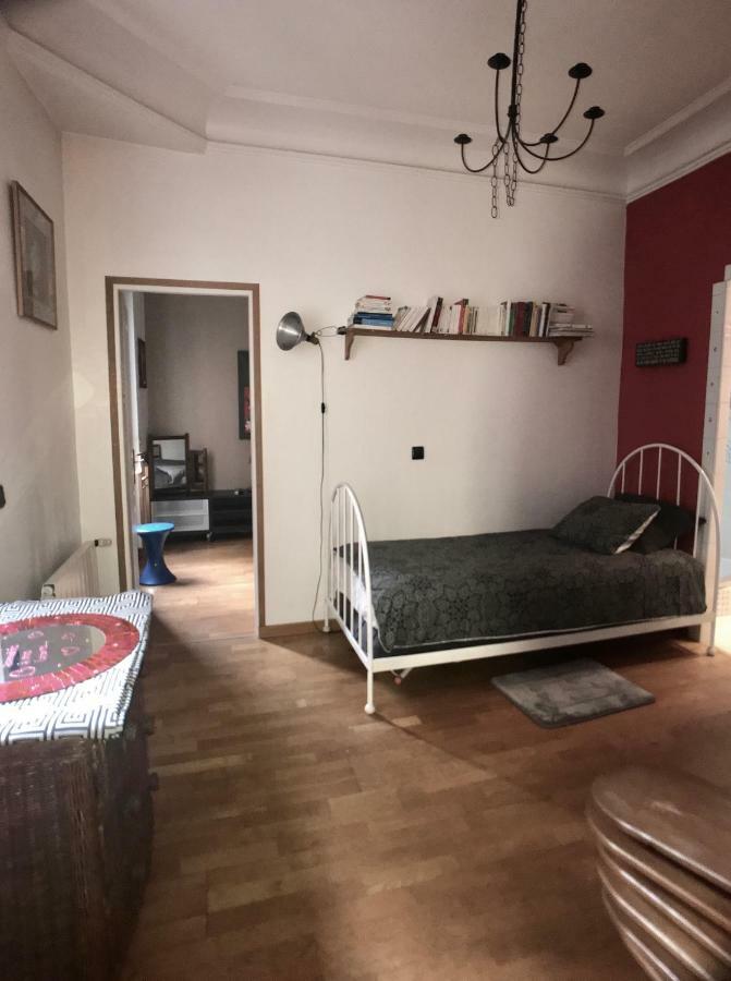 Cosy Rare 2 Bedroom Apartment Around A Private Garden Neuilly-sur-Seine Luaran gambar